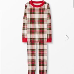 Hanna Andersson plaid Christmas pajamas NWT (size 6/7)